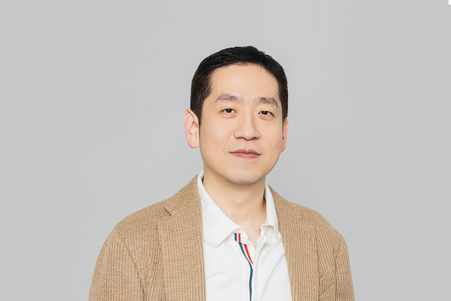 speaker Bio image