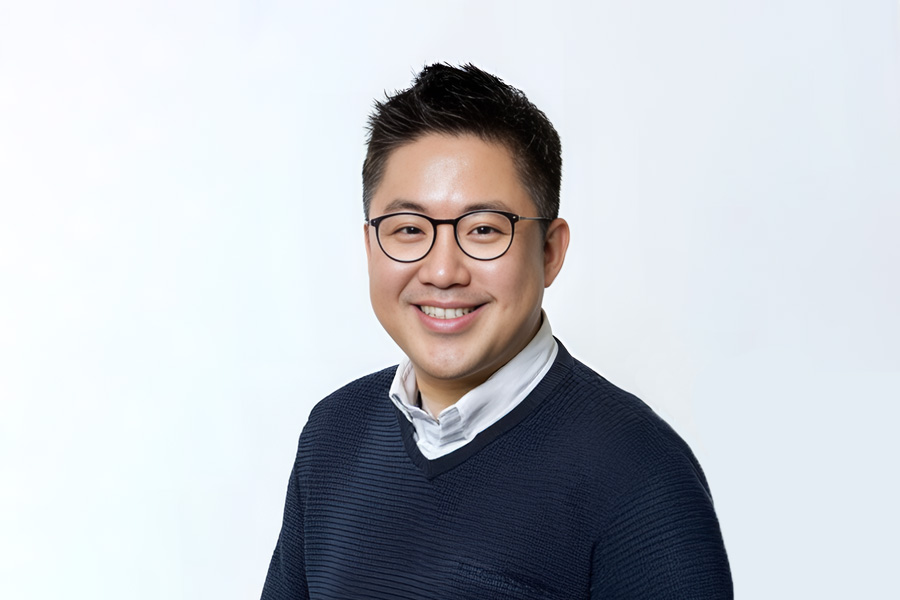 speaker Bio image